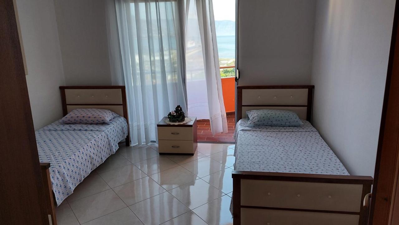 Sweetview 2-Bedroom Apartment With 3 Balcony Seaview Vlorë Εξωτερικό φωτογραφία